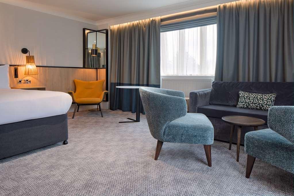 Doubletree By Hilton London Elstree Hotel Borehamwood Room photo