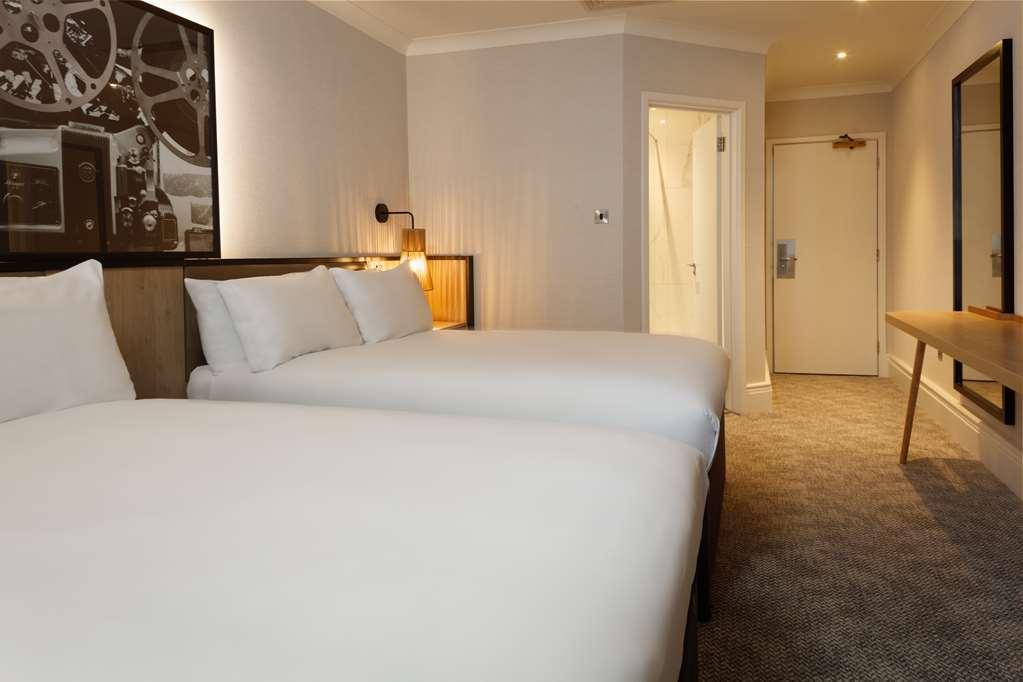 Doubletree By Hilton London Elstree Hotel Borehamwood Room photo
