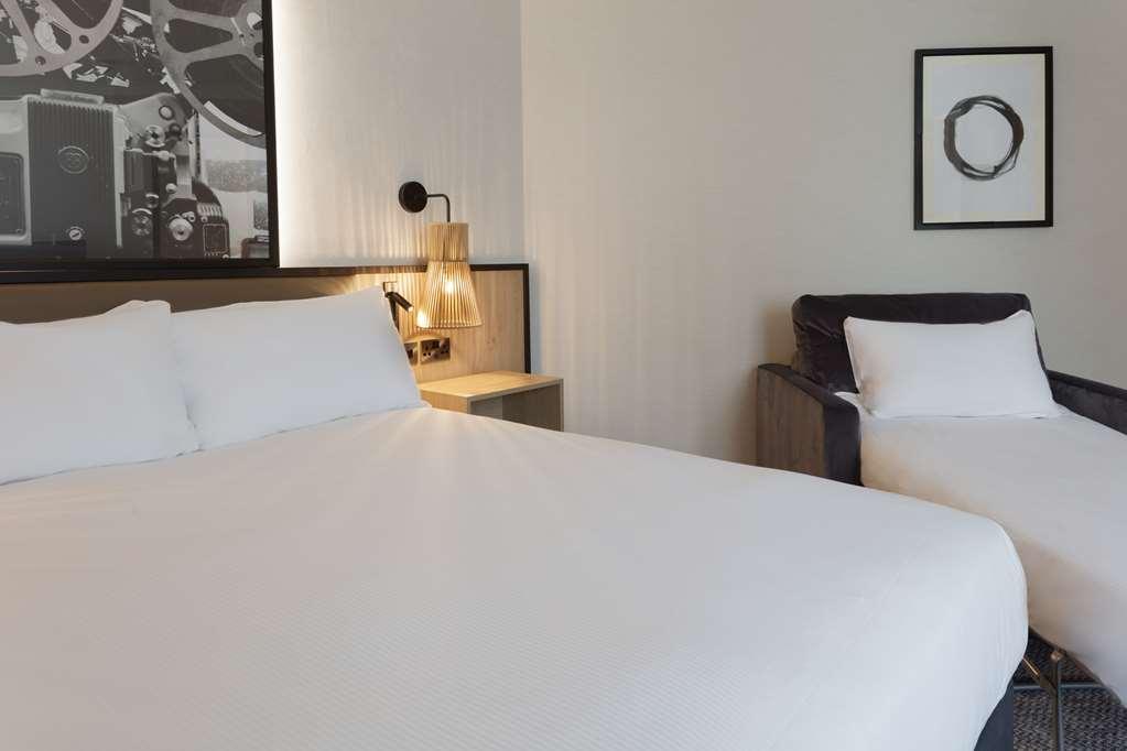 Doubletree By Hilton London Elstree Hotel Borehamwood Room photo