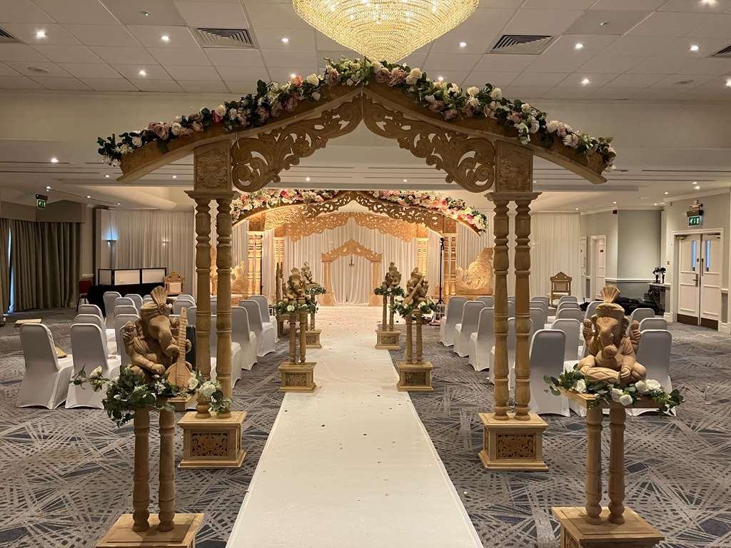 Doubletree By Hilton London Elstree Hotel Borehamwood Facilities photo